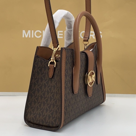 MICHAEL KORS
Gabby Small Top Zip Curve Satchel Crossbody Brown Signature color - Picture 4 of 15